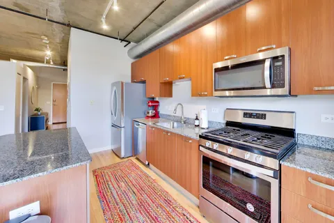 $325,000 | 111 South Morgan Street, Unit 620, Chicago, IL 60607