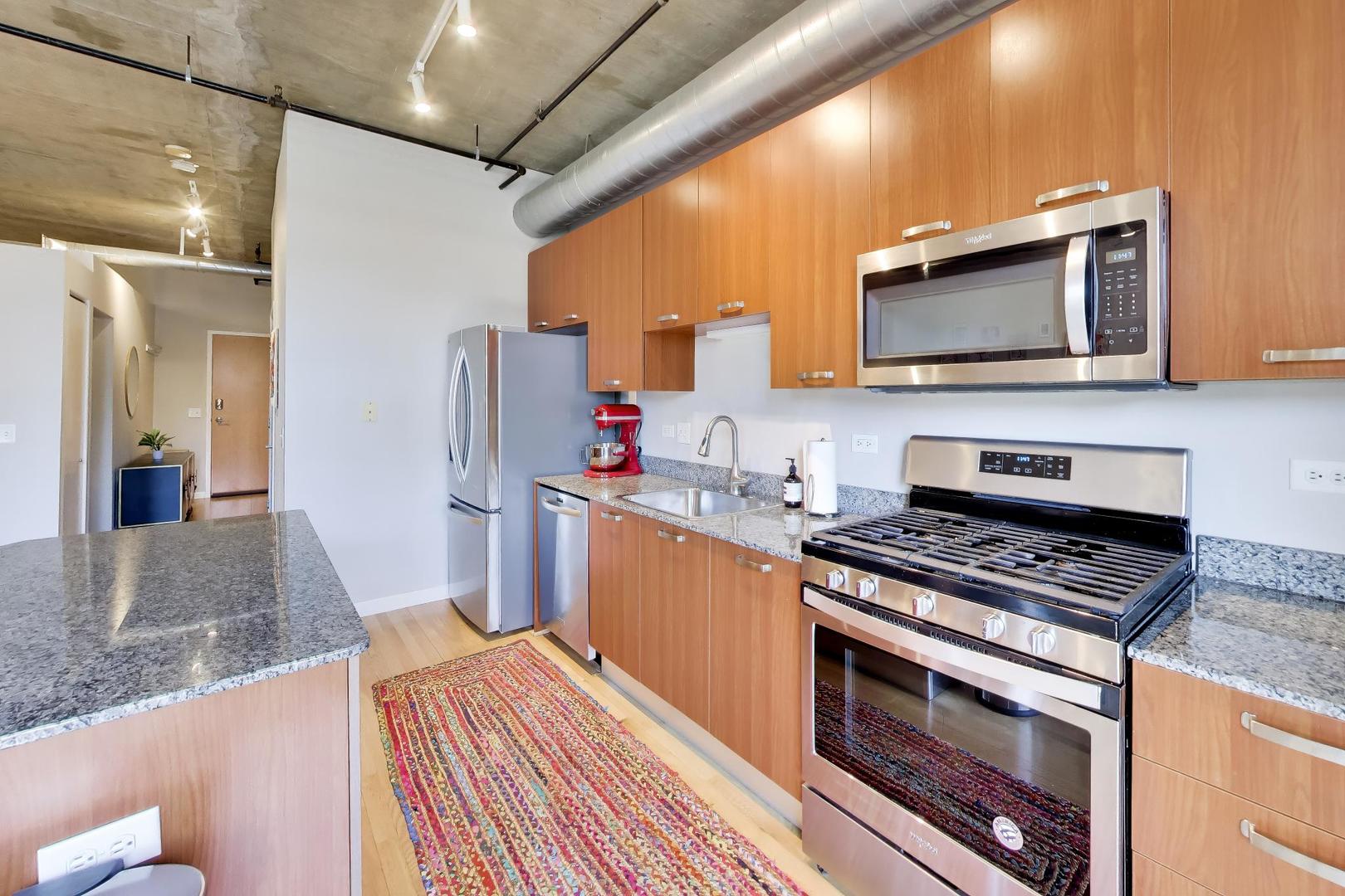 111 South Morgan Street, Unit 620 Chicago, IL 60607 - Photo 18 of 33