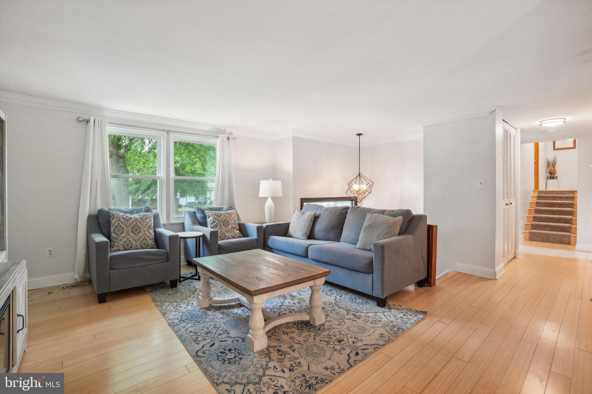 1116 Snider Lane Silver Spring, MD 20905 - Photo 3 of 37 Gallery Image 3