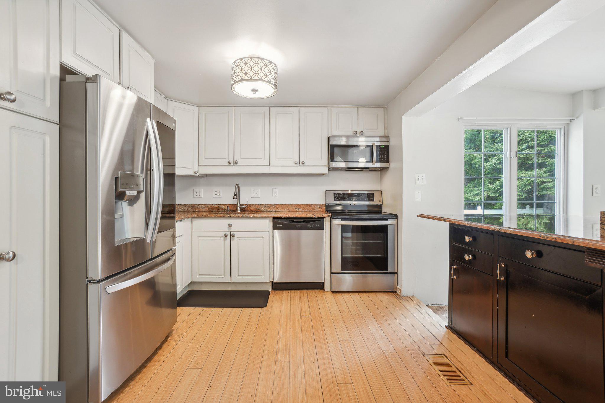 1116 Snider Lane Silver Spring, MD 20905 - Photo 5 of 37 Gallery Image 5
