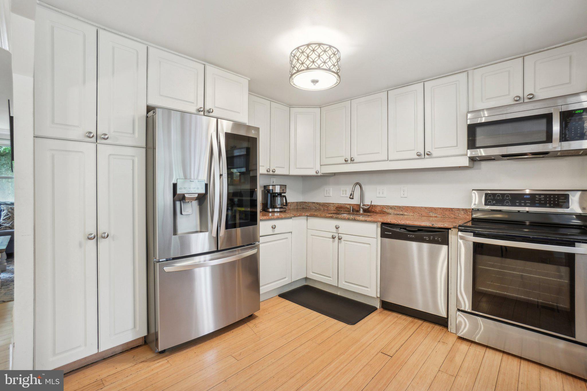 1116 Snider Lane Silver Spring, MD 20905 - Photo 6 of 37 Gallery Image 6