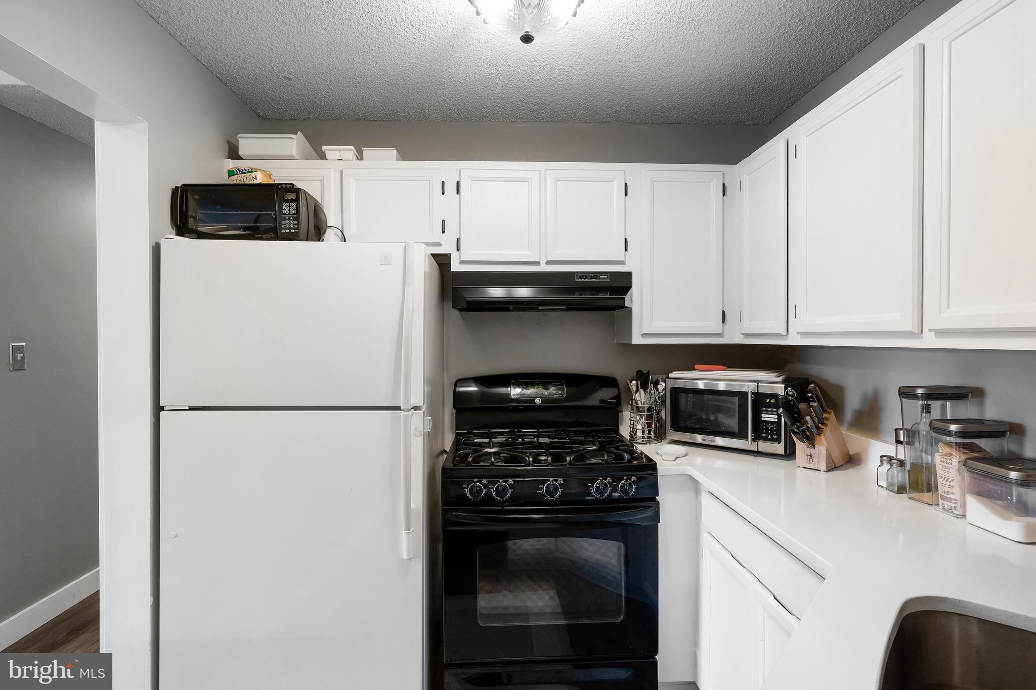 4913C Dunbarton Road Mount Laurel, NJ 08054 - Photo 15 of 23 Kitchen