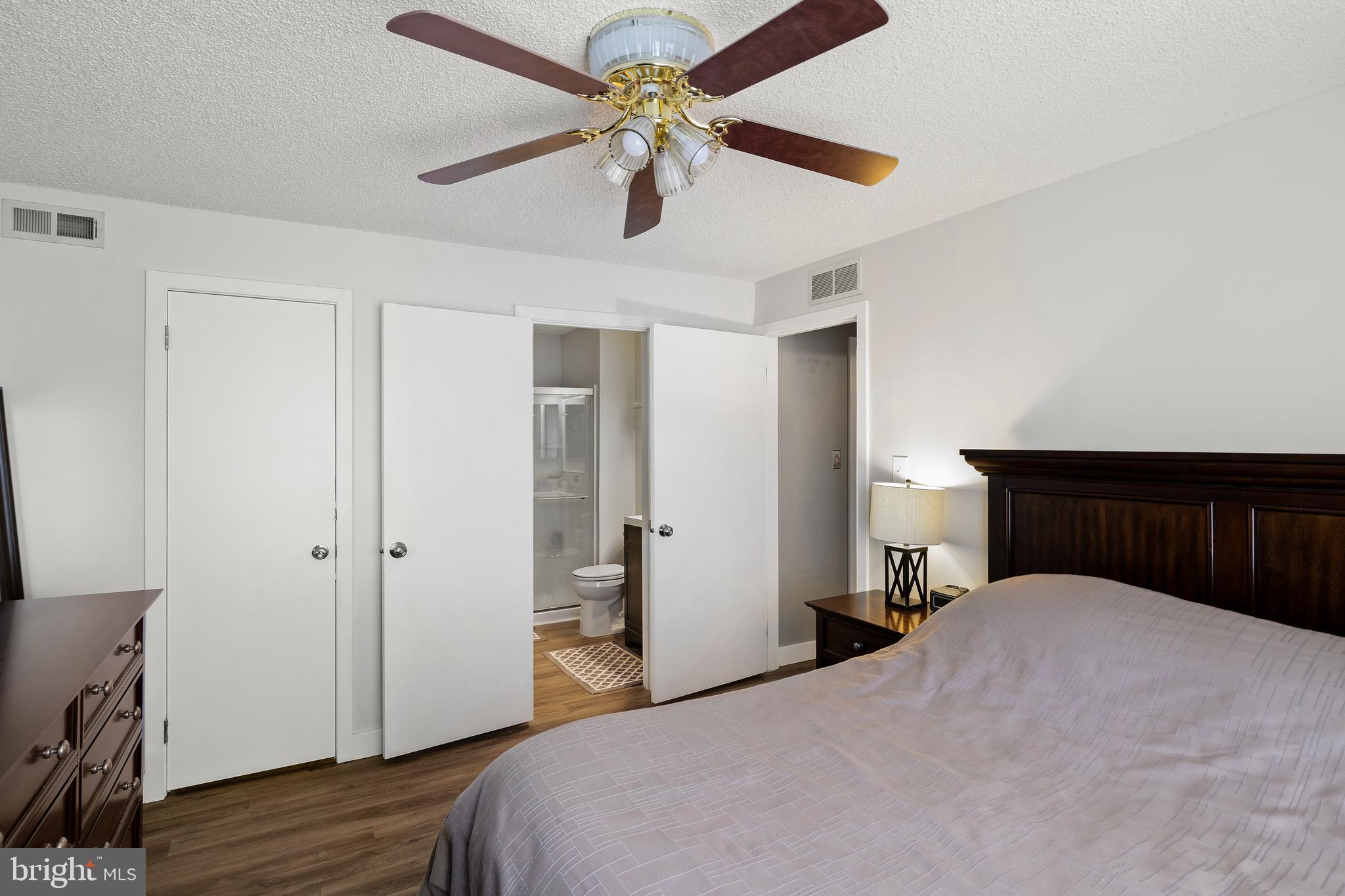 4913C Dunbarton Road Mount Laurel, NJ 08054 - Photo 17 of 23 Primary Bedroom