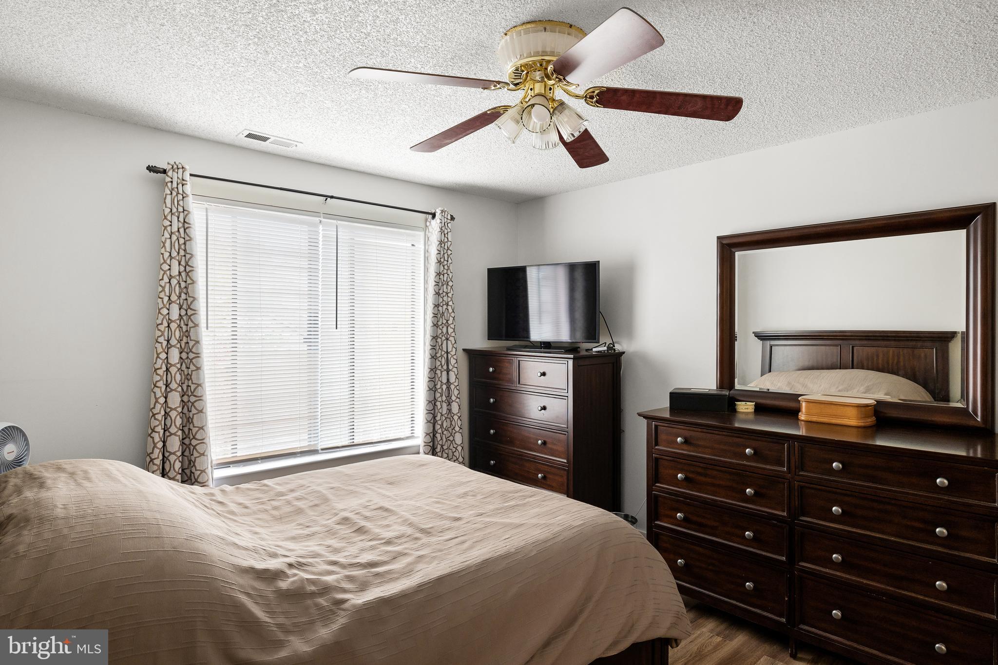 4913C Dunbarton Road Mount Laurel, NJ 08054 - Photo 18 of 23 Primary Bedroom