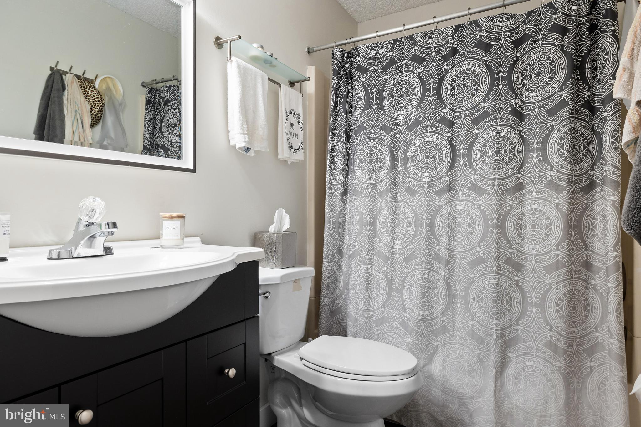 4913C Dunbarton Road Mount Laurel, NJ 08054 - Photo 21 of 23 Guest Full Bath