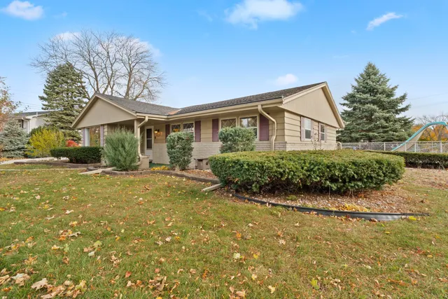 $374,900 | 2808 North Park Drive, Wauwatosa, WI 53222