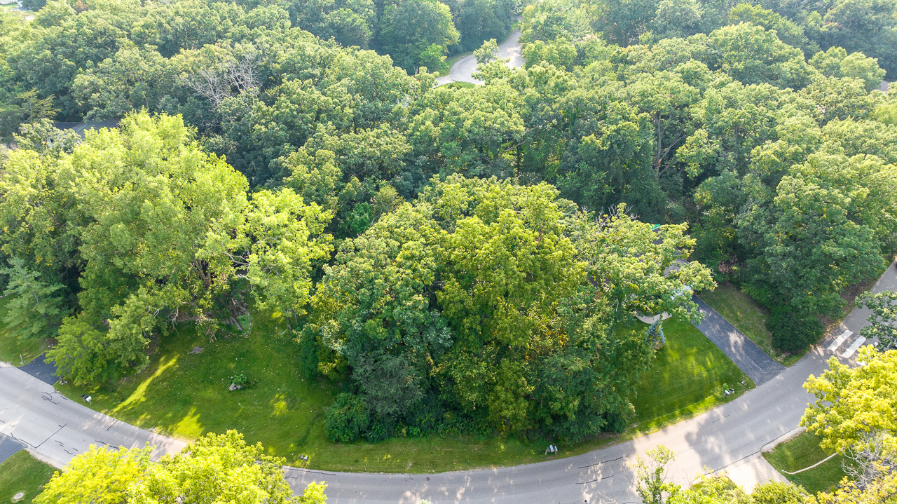 1919 Candlewick Dr Southwest