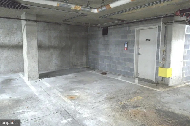 $378,900 | 1020 North Highland Street, Unit 306, Arlington, VA 22201