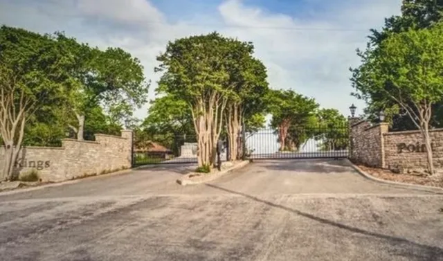 $175,000 | 643 Kings Point Drive, Canyon Lake, TX 78133