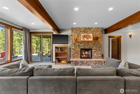 $1,795,000 | 239 Foxridge Lane, Leavenworth, WA 98826