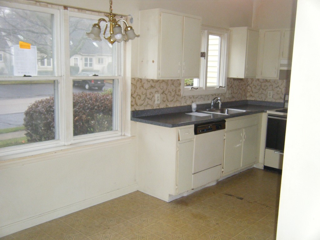 8 Schofield Road, Unit 8 Kingston, MA 02364 - Photo 6 of 12 Gallery Image 6