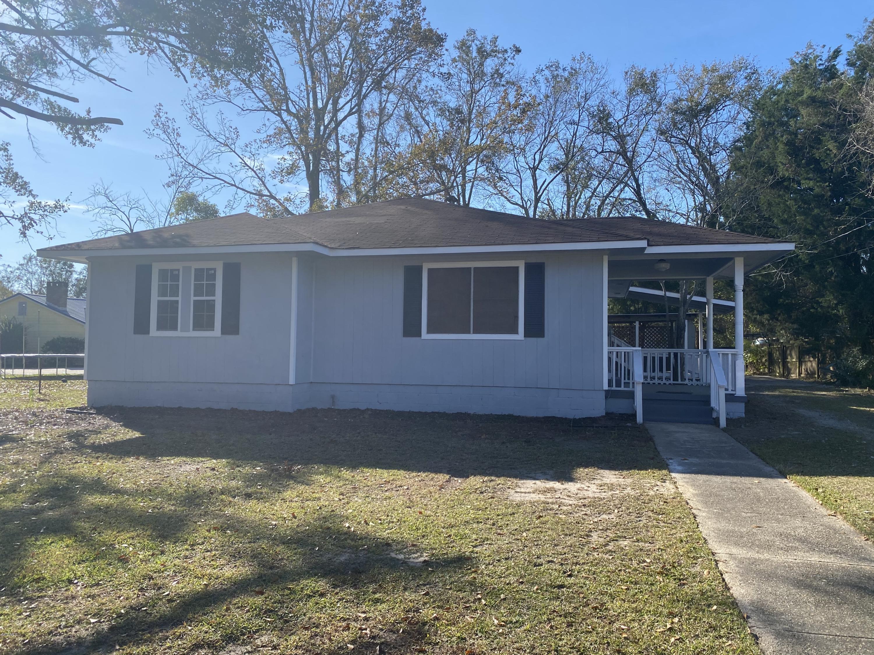 2918 Bellview Avenue Moss Point, MS 39563 - Photo 1 of 21 EB97BD58-18BC-4A50-B613-8469B54D2D2A