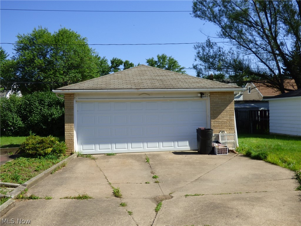 13709 Carpenter Road Garfield Heights, OH 44125 - Photo 2 of 22 2 Car Garage with auto opener.