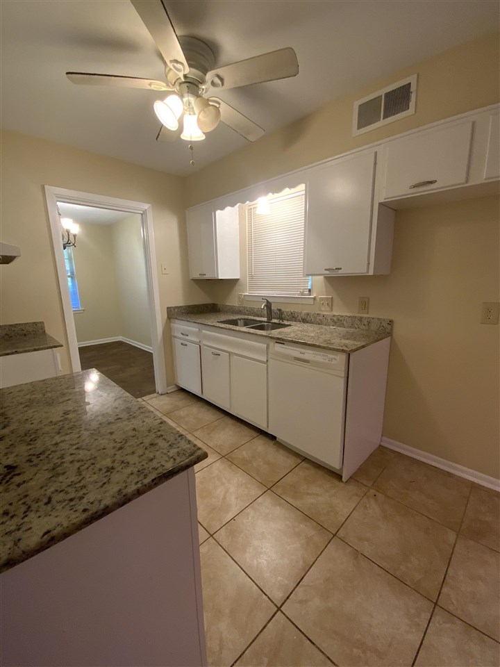 3234 Canyon Road Memphis, TN 38134 - Photo 4 of 13 Gallery Image 4