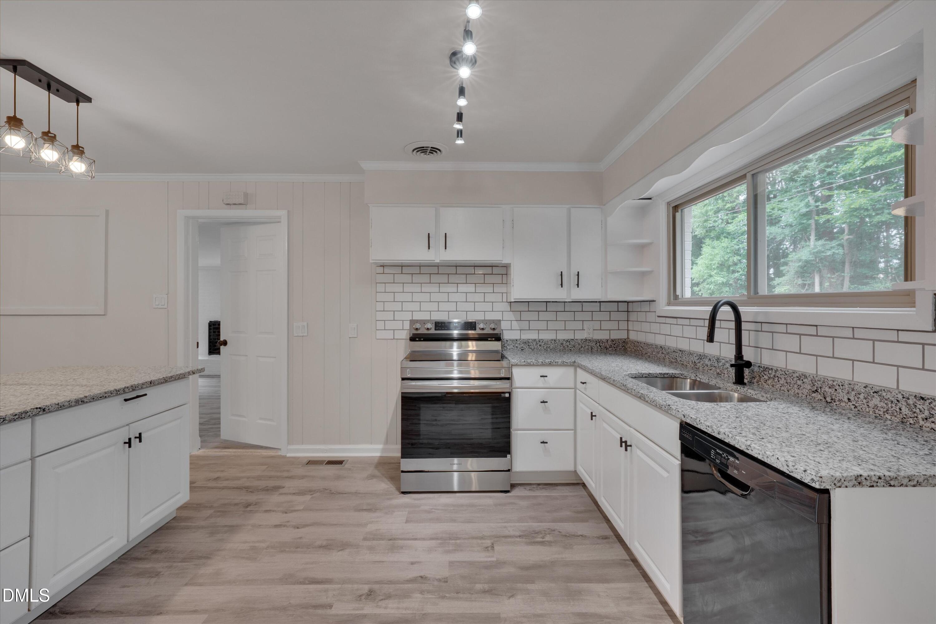 717 Crosby Road Durham, NC 27704 - Photo 12 of 40