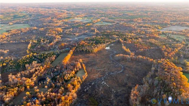 a city view with lot of trees