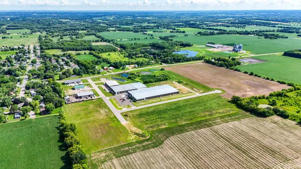 $1,225,080 | 7.47-ac Prosperity, Brooklyn, WI 53521