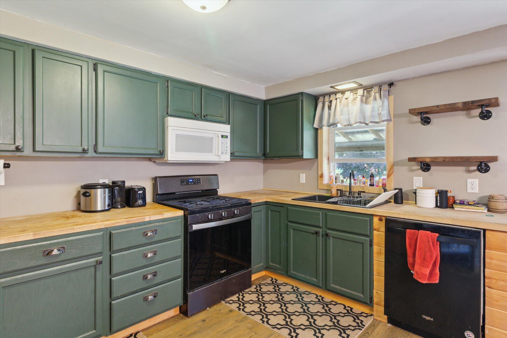 23901 22 Mile Road Paris, MI 49338 - Photo 11 of 74 11-23901-22-Mile-Rd-Paris-MI-49338-Windo