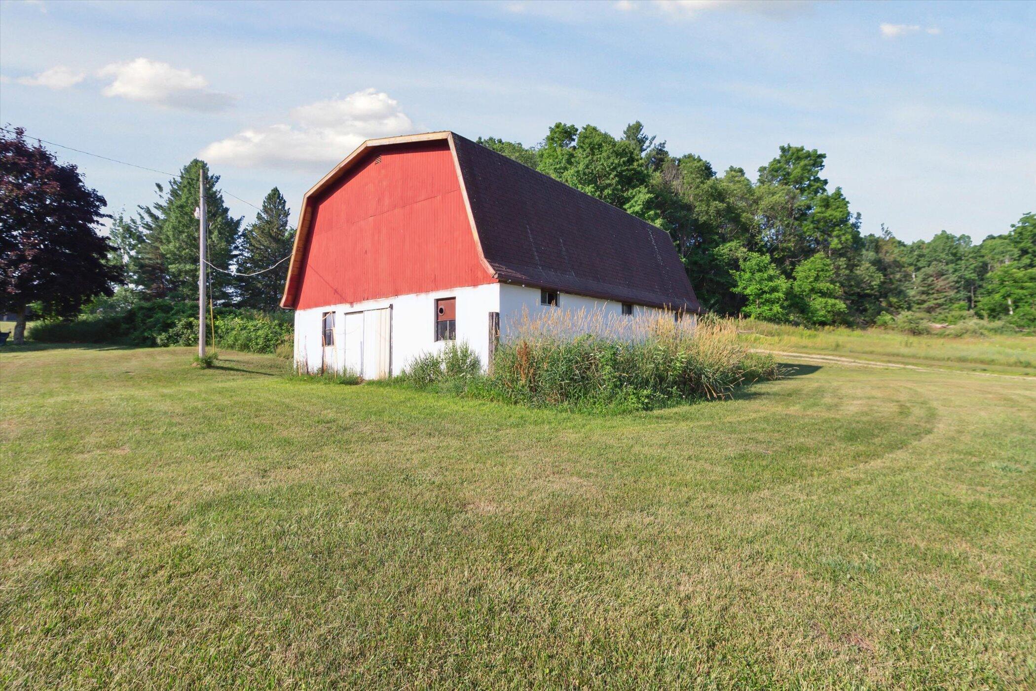 23901 22 Mile Road Paris, MI 49338 - Photo 54 of 74 54-23901-22-Mile-Rd-Paris-MI-49338-Windo