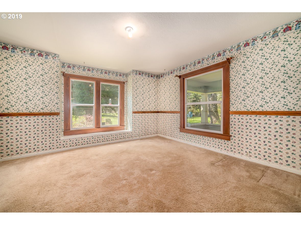 8745 Thurston Road Springfield, OR 97478 - Photo 15 of 31 Gallery Image 15