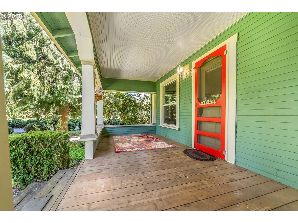 8745 Thurston Road Springfield, OR 97478 - Photo 5 of 31 Gallery Image 5
