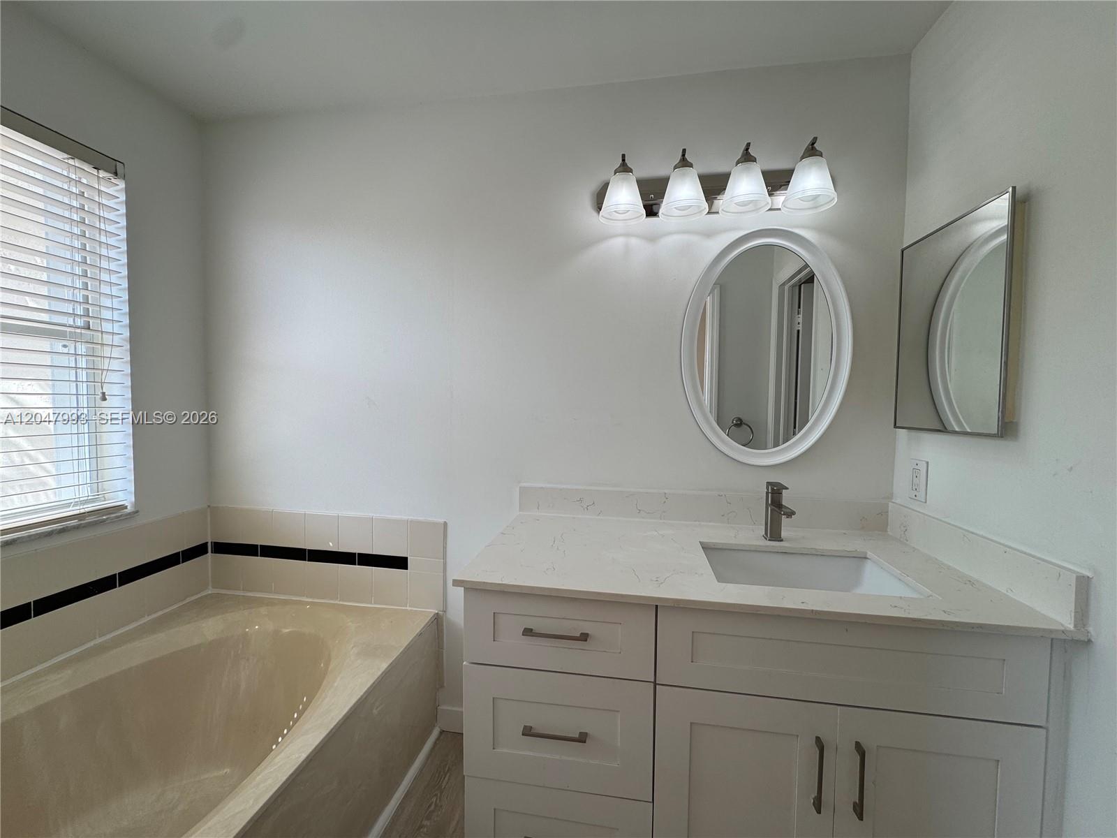 1595 Seagrape Way Hollywood, FL 33019 - Photo 7 of 39