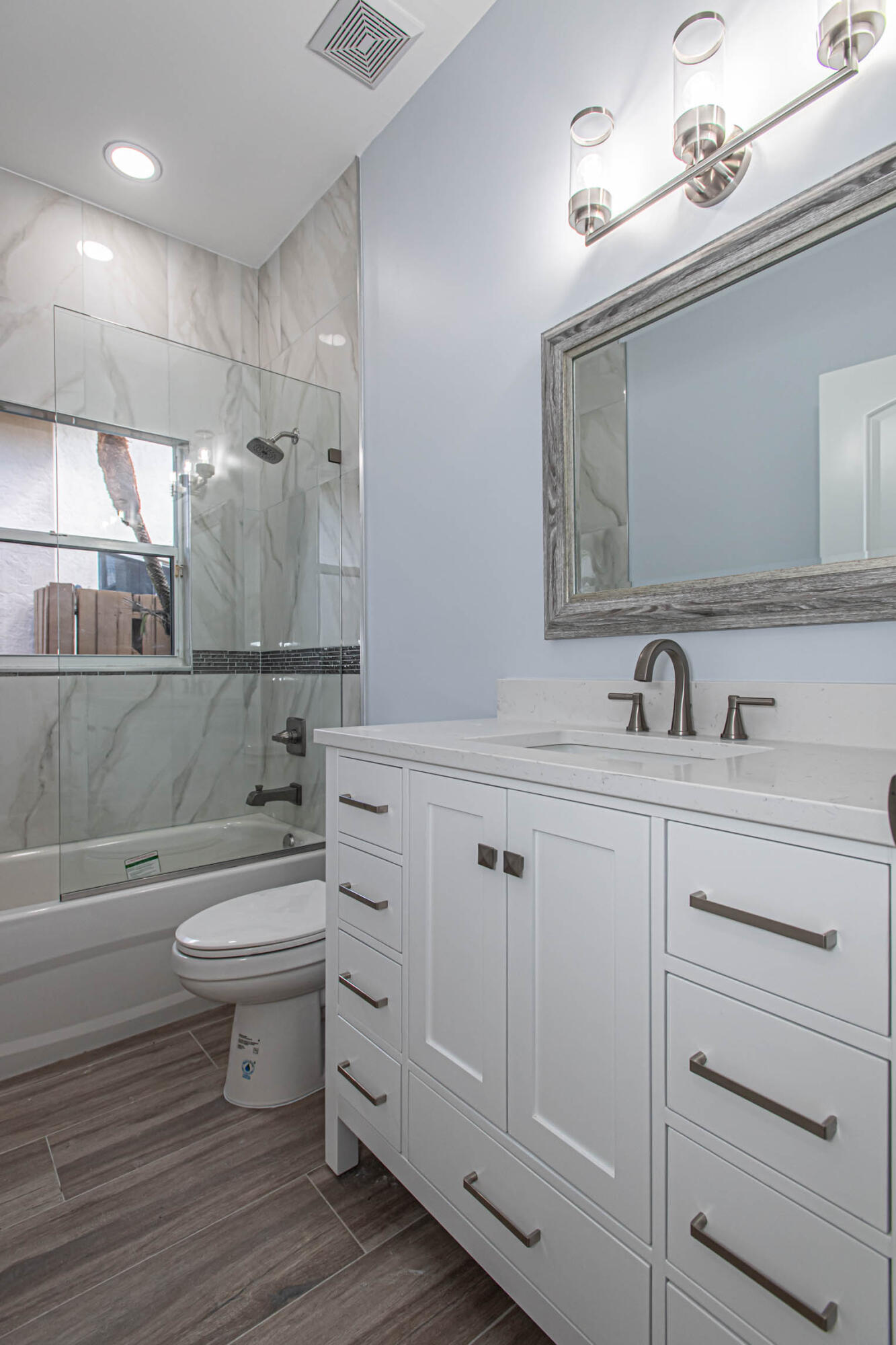6656 Northwest 25th Way Boca Raton, FL 33496 - Photo 28 of 31 2nd bath with tub shower combo
