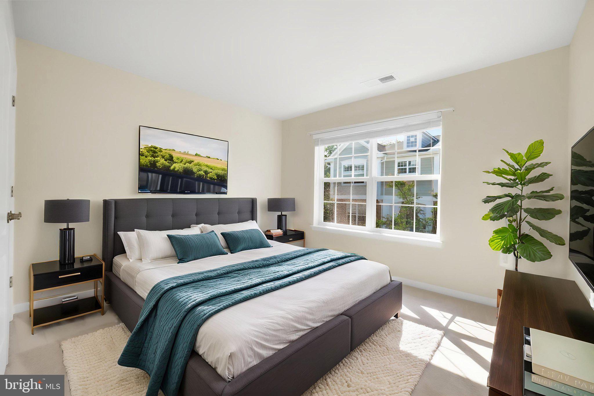 2212 Highfly Terrace, Unit 2212 Silver Spring, MD 20902 - Photo 26 of 41 Large secondary bedroom