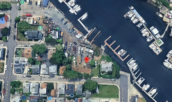 a view of a building with a lot of flowers