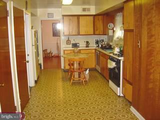 3097 Sterling Road Broomall, PA 19008 - Photo 5 of 6