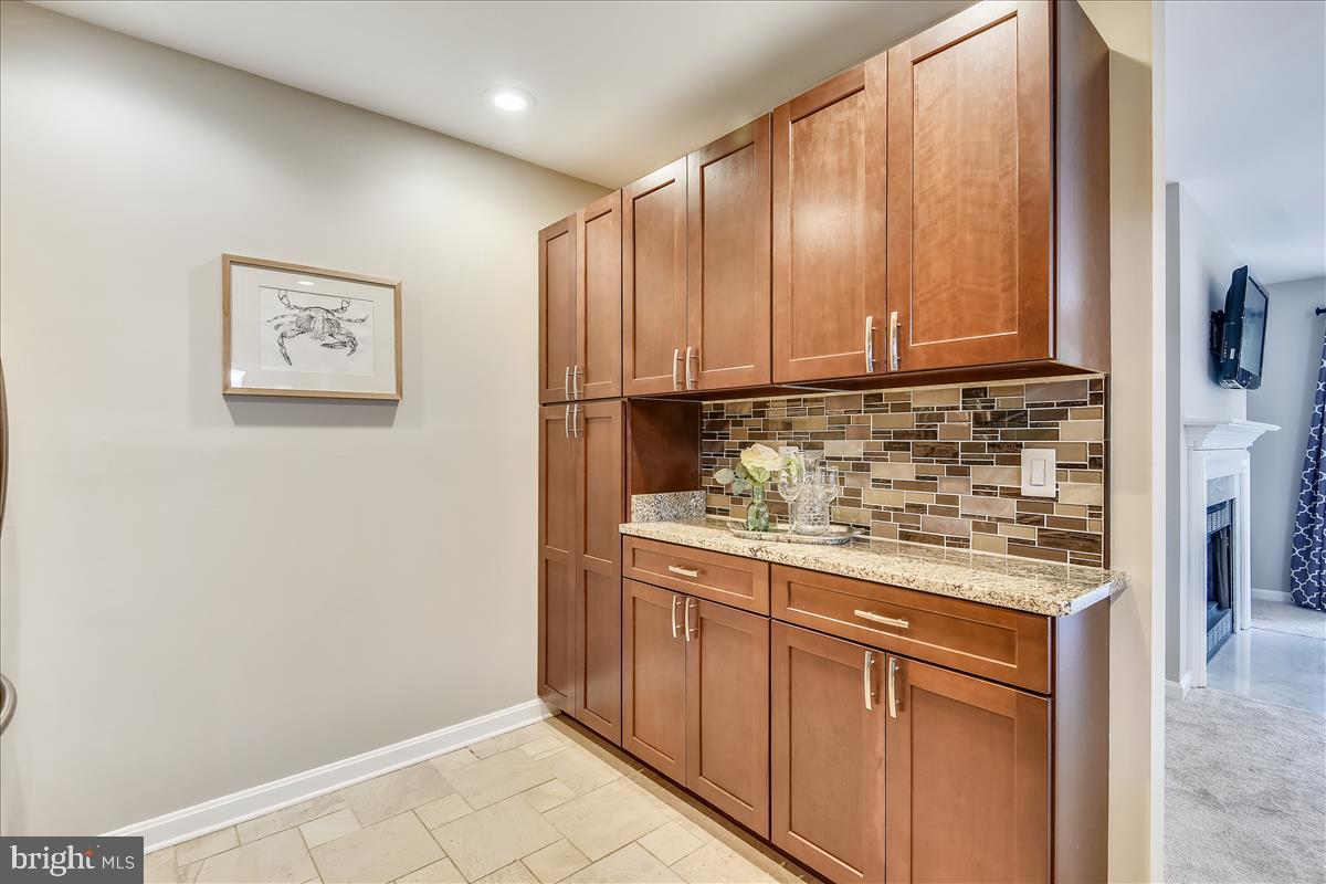 2220 Springwood Drive, Unit 102B Reston, VA 20191 - Photo 8 of 24 Kitchen
