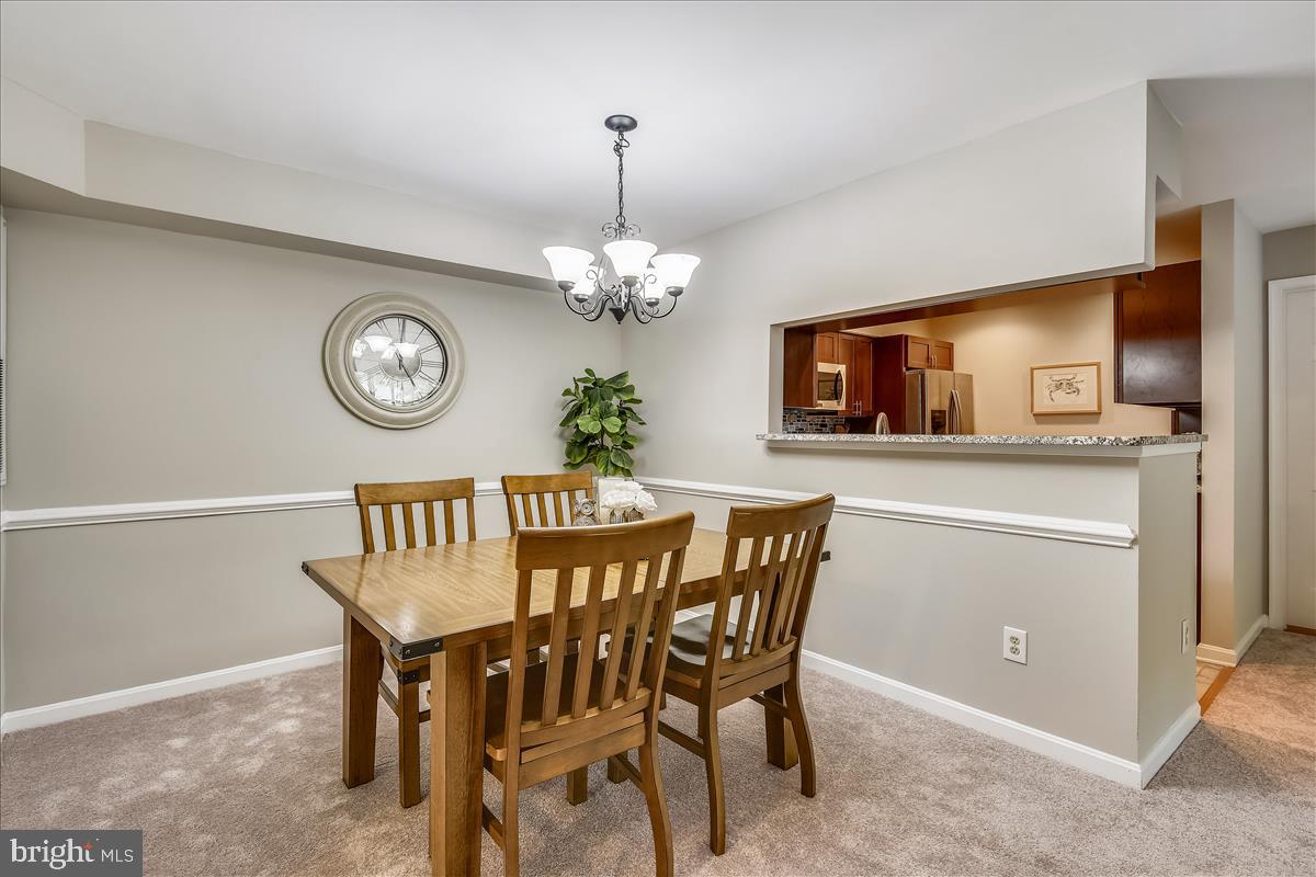 2220 Springwood Drive, Unit 102B Reston, VA 20191 - Photo 9 of 24 Dining Area
