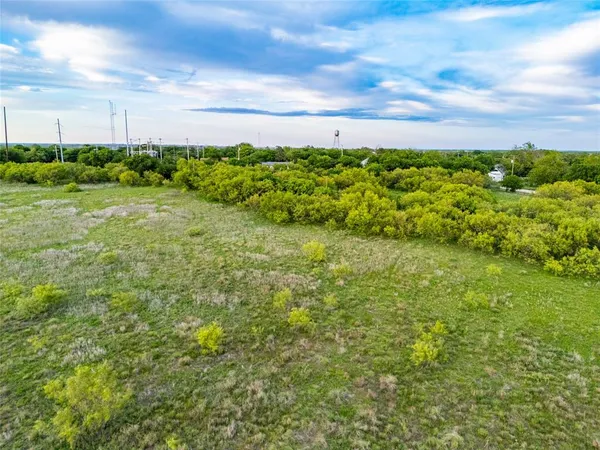 $399,000 | 508 West Hugo Street, Petrolia, TX 76377