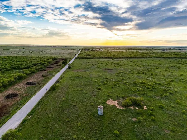 $399,000 | 508 West Hugo Street, Petrolia, TX 76377