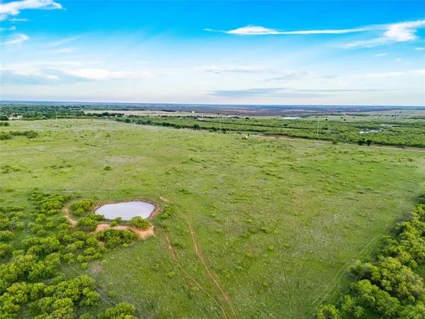 $399,000 | 508 West Hugo Street, Petrolia, TX 76377