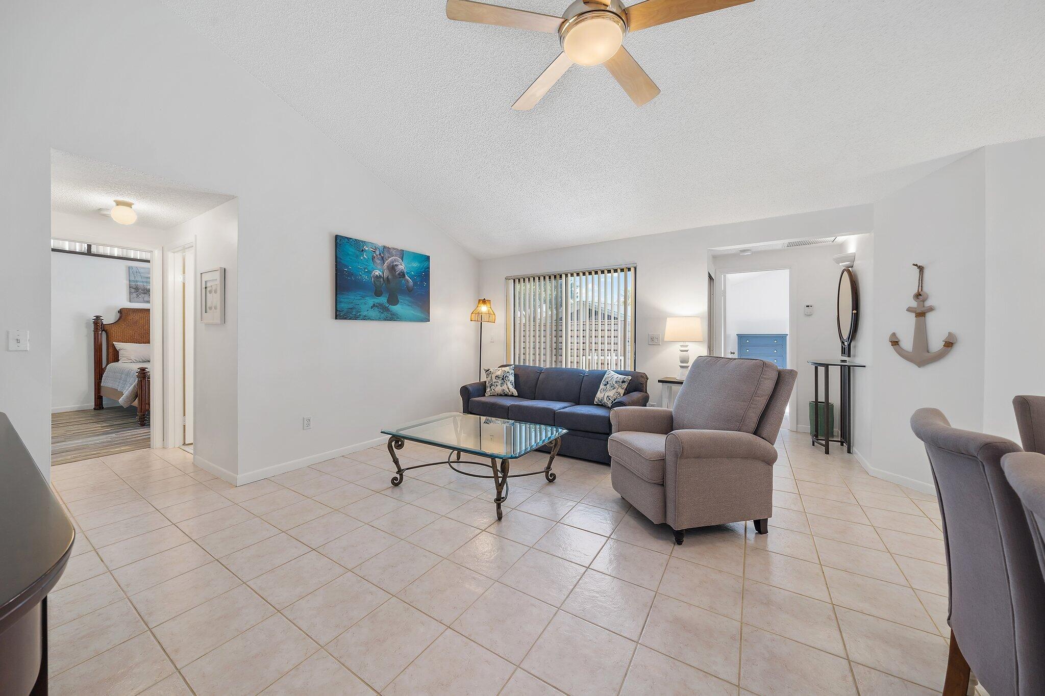 1801 South Us Highway, Unit 14B Jupiter, FL 33477 - Photo 11 of 33 010-1801US1N14A-Jupiter-FL-SMALL