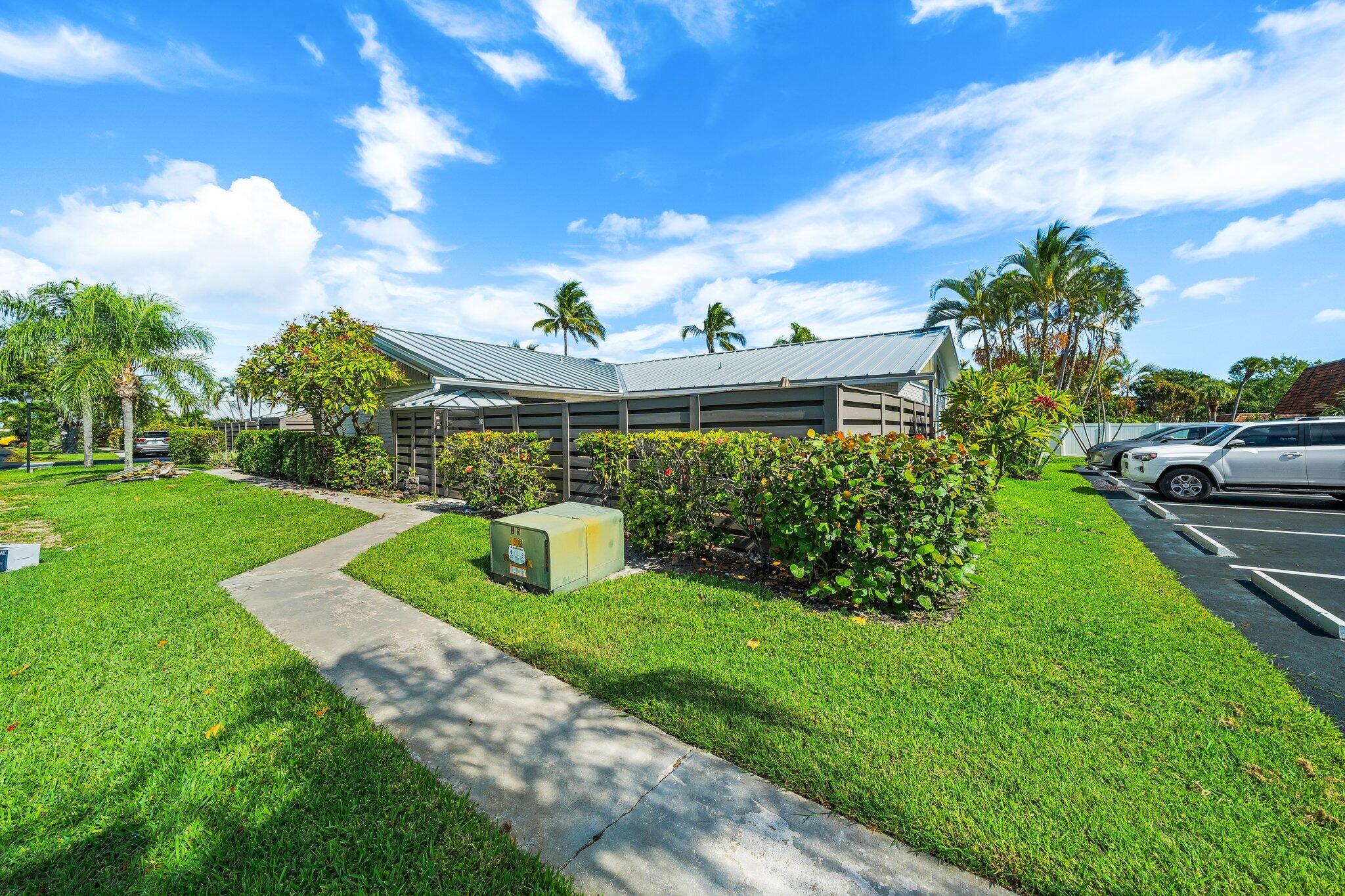 1801 South Us Highway, Unit 14B Jupiter, FL 33477 - Photo 4 of 33 003-1801US1N14A-Jupiter-FL-SMALL