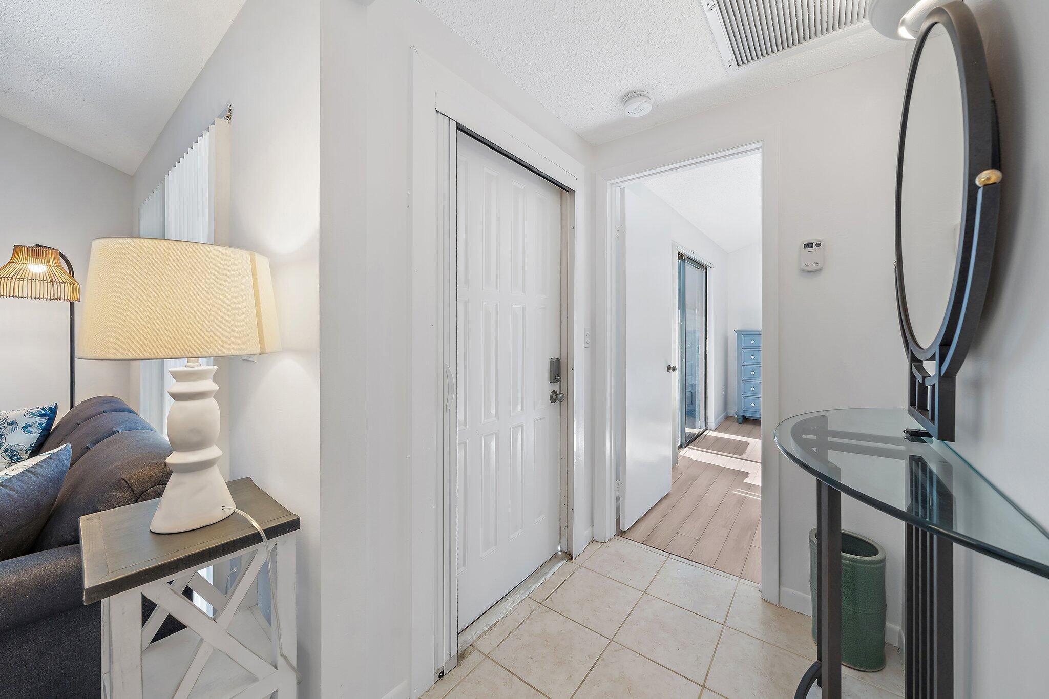 1801 South Us Highway, Unit 14B Jupiter, FL 33477 - Photo 9 of 33 008-1801US1N14A-Jupiter-FL-SMALL