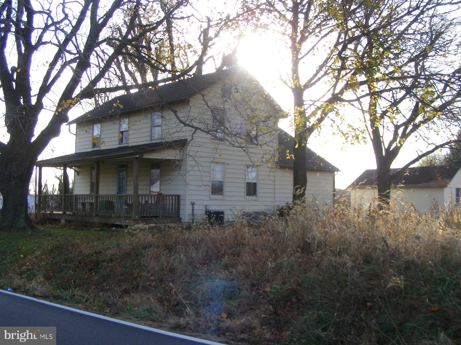 884 Barnes Corner Road Rising Sun, MD 21911 - Photo 9 of 28 Right Side