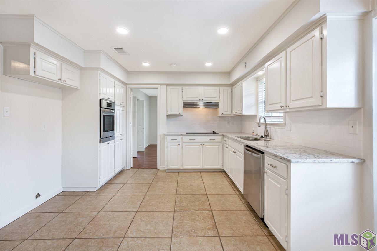 1536 Rue Crozat Baton Rouge, LA 70810 - Photo 3 of 17 Gallery Image 3