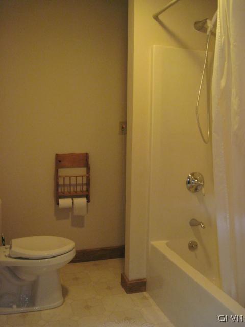 953 Clearfield Road Nazareth, PA 18064 - Photo 18 of 25 3rd full bathroom on first floor