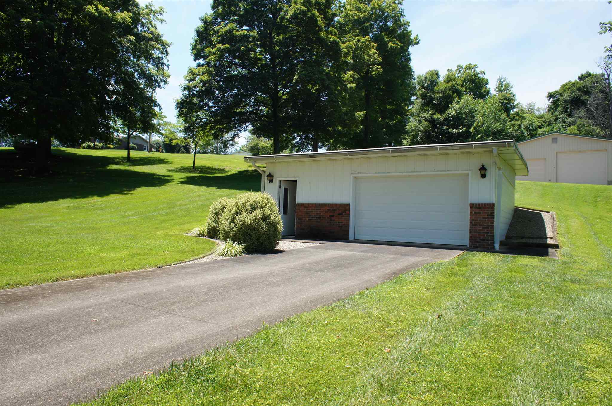 1684 East Hill Road Jasper, IN 47546 - Photo 29 of 33