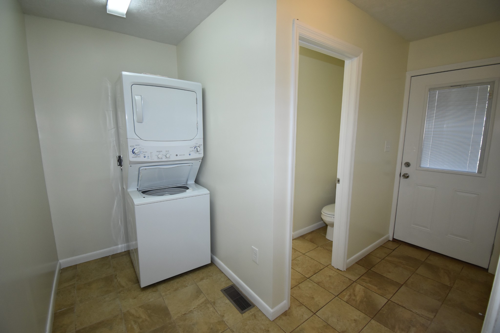 142 Rob Road, Unit B Clarksville, TN 37040 - Photo 11 of 15