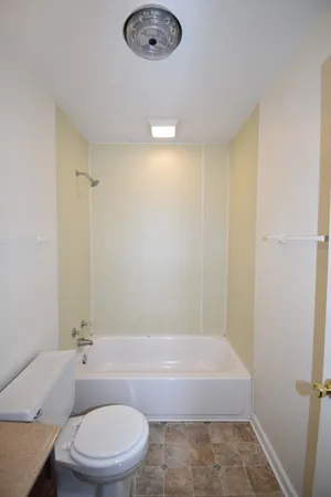 $895 | 142 Rob Road, Unit B, Clarksville, TN 37040