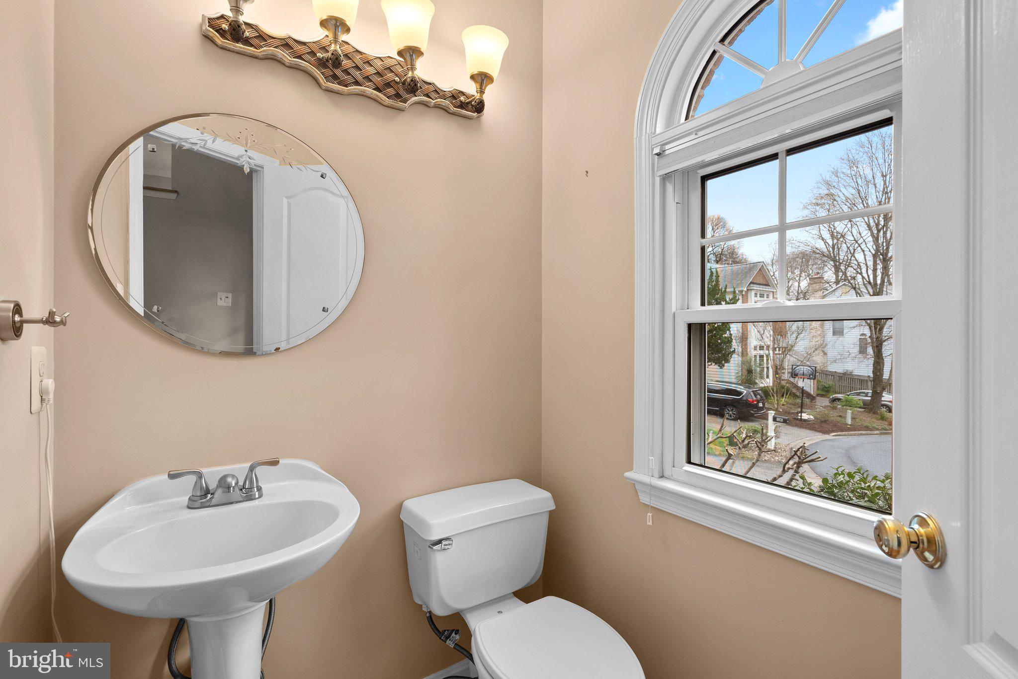 8913 Ellsworth Court Silver Spring, MD 20910 - Photo 30 of 60 Gallery Image 30