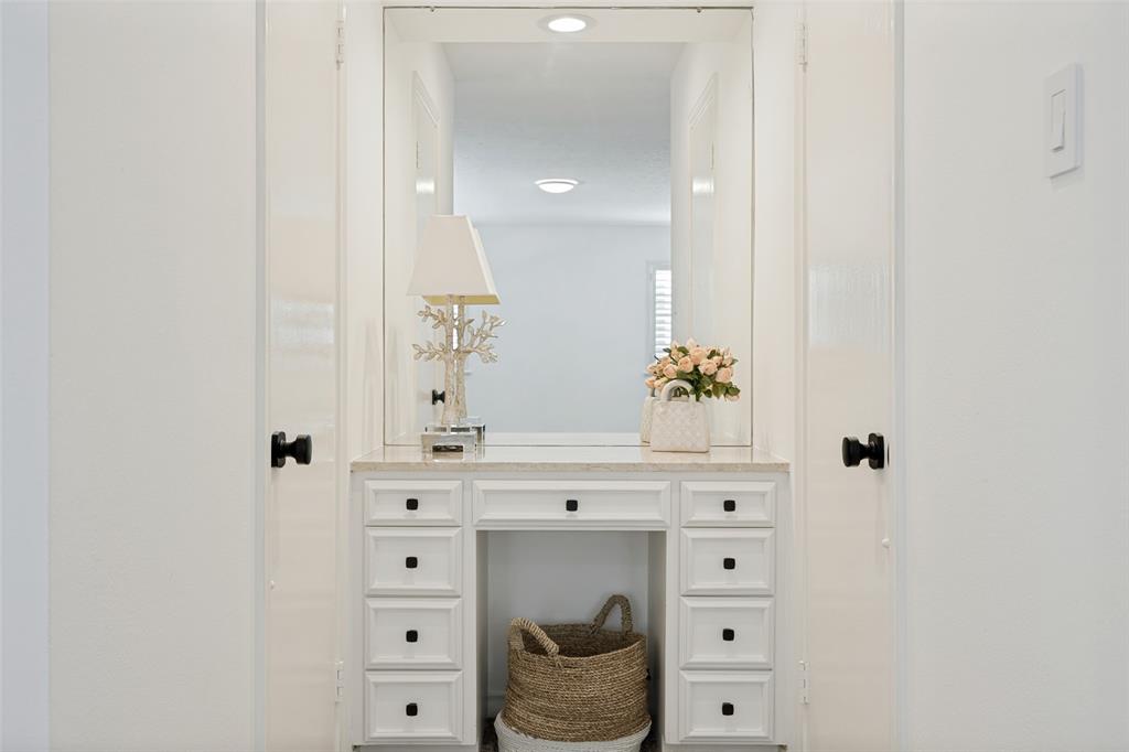 8619 Edgemere Road, Unit C Dallas, TX 75225 - Photo 24 of 30 Dressing area in Primary bedroom with 2 walk in closets