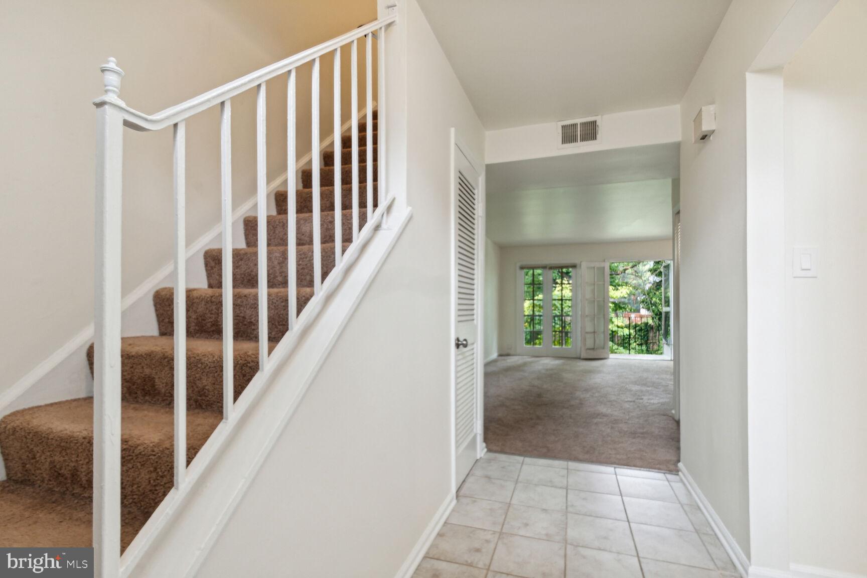 8900 16th Street, Unit 8900 Silver Spring, MD 20910 - Photo 3 of 32 Entrance Hallway