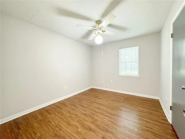 $2,100 | 2945 Sawgrass Trail Southwest, Lilburn, GA 30047