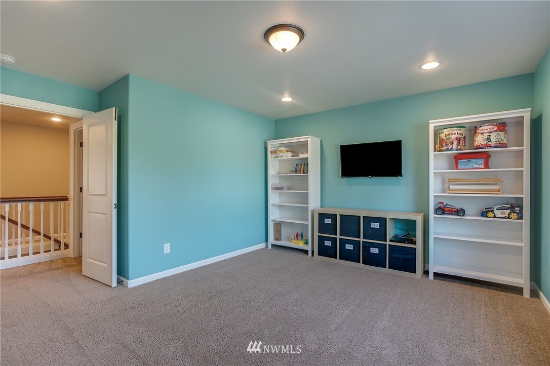 10219 Southeast 190th Street Renton, WA 98055 - Photo 14 of 25