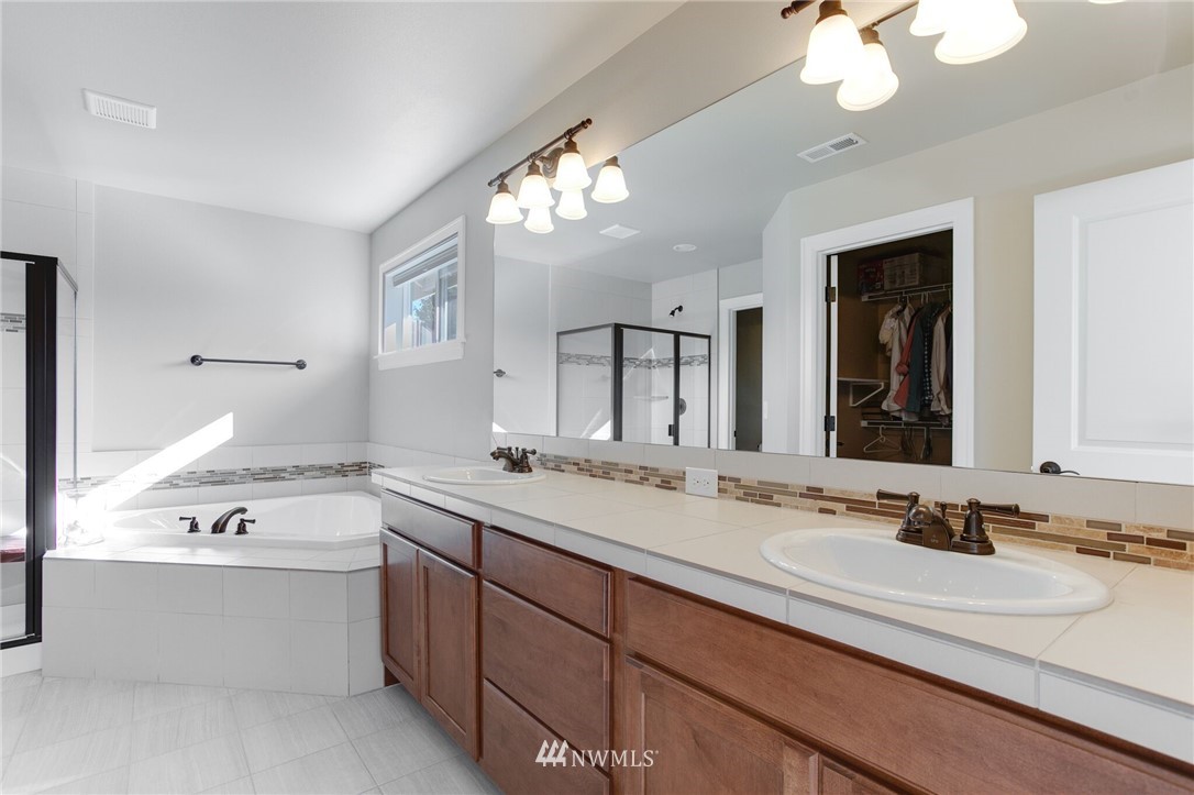 10219 Southeast 190th Street Renton, WA 98055 - Photo 21 of 25